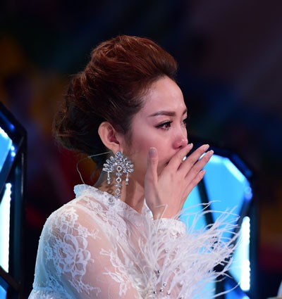 Showbiz ngày càng bon chen, giả dối - ảnh 1