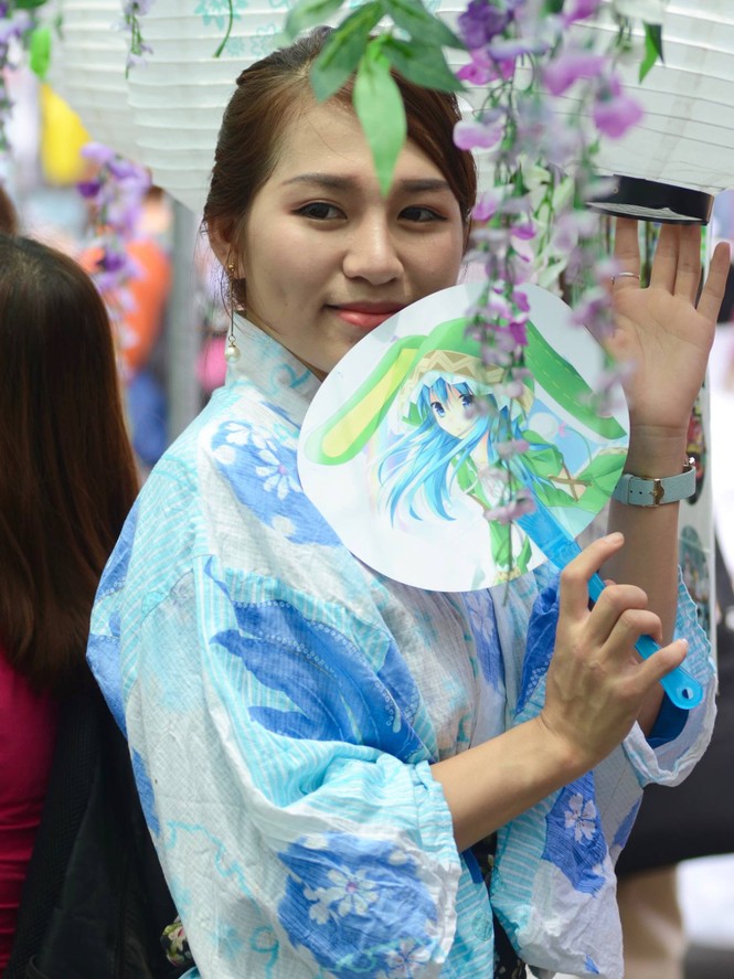Dân Thủ đô thất vọng với hầm Tử đằng toàn... hoa nhựa - ảnh 13