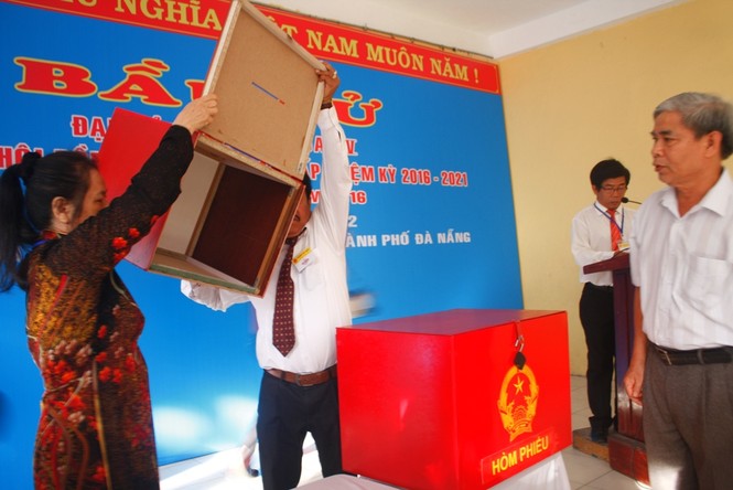 Hơn 638.000 cử tri Đà Nẵng nô nức đi bầu cử - ảnh 1
