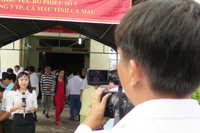 Cà Mau: Cử tri vùng rừng đước dùng xuồng đi bầu cử - ảnh 7