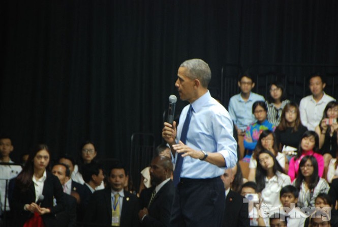 Tổng thống Mỹ Obama gây 'bão' ở GEM - ảnh 6