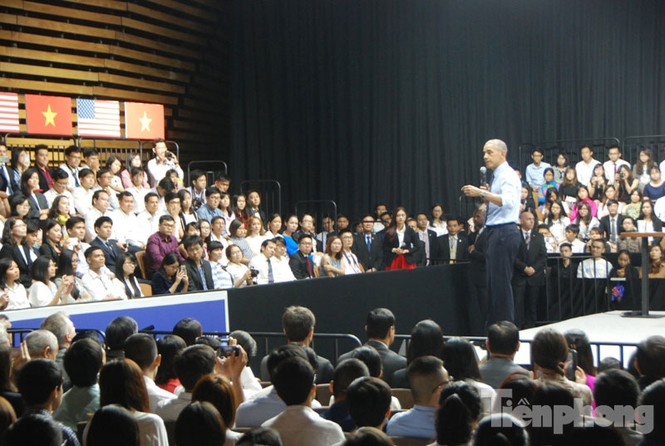Tổng thống Mỹ Obama gây 'bão' ở GEM - ảnh 12