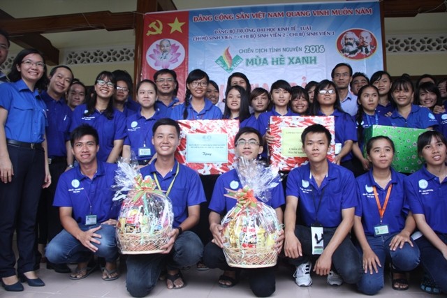 Kết nạp Đảng cho 6 chiến sĩ tình nguyện Mùa hè xanh TP. HCM - ảnh 3