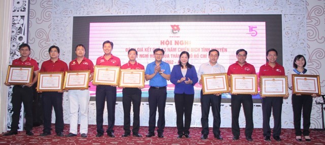 Tổng kết 15 năm chiến dịch tình nguyện Kỳ nghỉ hồng - ảnh 2