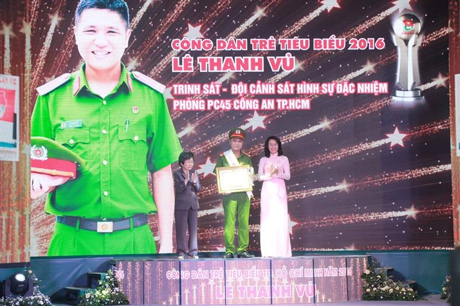 TPHCM tuyên dương 10 công dân trẻ tiêu biểu năm 2016 - ảnh 7