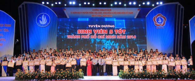 Tuyên dương những học sinh sinh viên tiêu biểu của cả nước - ảnh 10