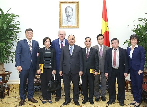 Thủ tướng Nguyễn Xuân Phúc tiếp giáo sư đại học Harvard - ảnh 1