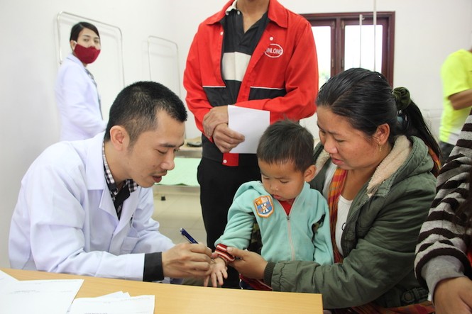 Vun đắp tình hữu nghị Việt - Lào - ảnh 2