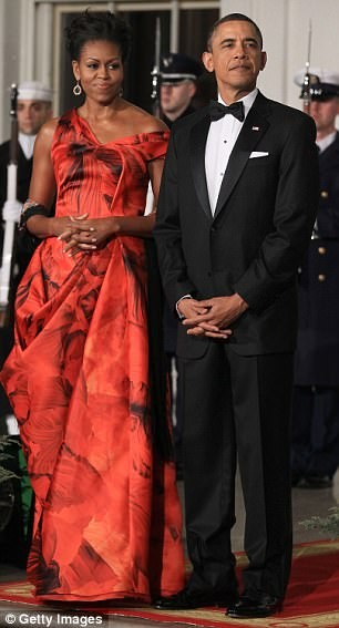 Phu nhân Obama ‘tố’ chồng mặc đi mặc lại một bộ vest suốt... 8 năm - ảnh 3