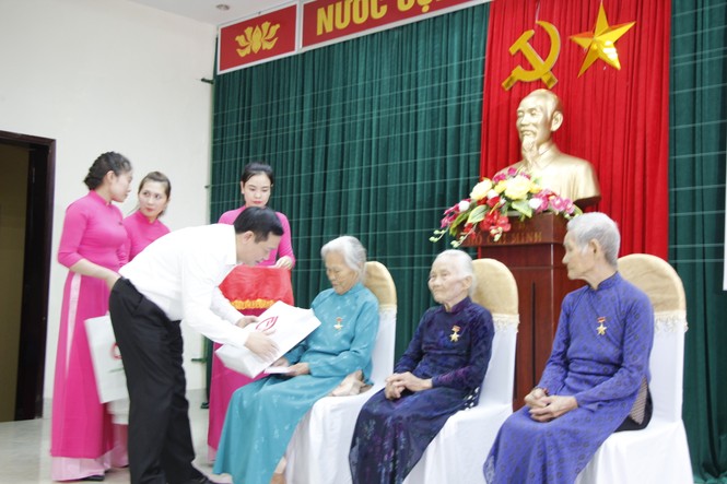 Quảng Trị: Đại lễ cầu siêu tưởng niệm, tri ân các Anh hùng Liệt sĩ - ảnh 9