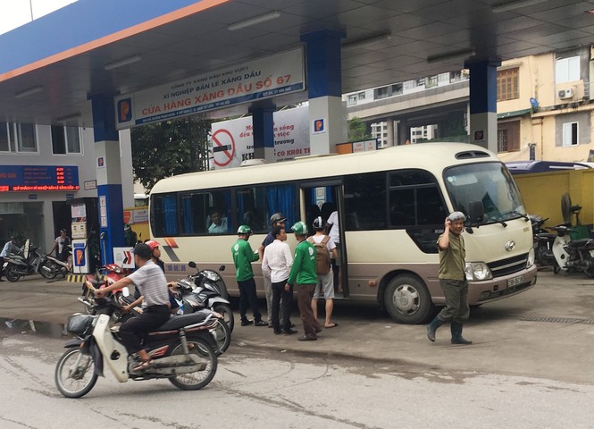 Xe Ninh Bình vẫn bắt khách tại Mỹ Đình dù đã xóa tuyến - ảnh 7