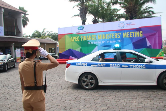 Nhan sắc các nữ cảnh sát hướng dẫn giao thông APEC 2017 - ảnh 4
