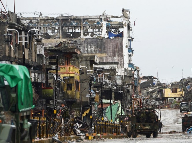 Marawi sạch bóng phiến quân, binh sĩ Philippines mừng rỡ rút khỏi chiến trường - ảnh 9