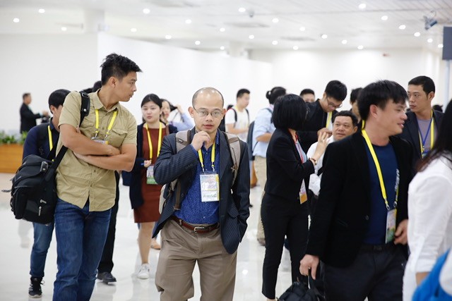 Trung tâm Báo chí APEC sôi động vào ngày khai mạc - ảnh 19