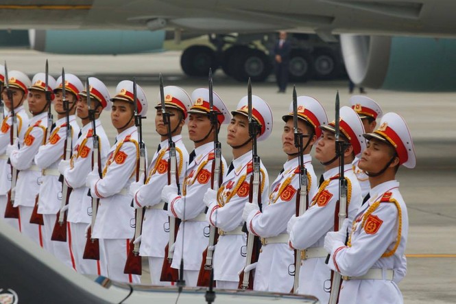 Tổng thống Mỹ rời Hà Nội, lên đường sang Philippines - ảnh 1