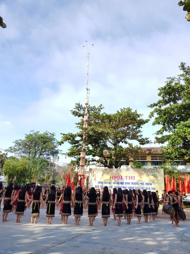 Kon Tum: Thi cồng chiêng, múa xoang trong học sinh dân tộc thiểu số - ảnh 1