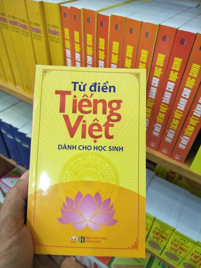 Từ điển Tiếng Việt dành cho học sinh 'gây sốc': Nhiều điều ngô nghê, nhảm nhí - ảnh 1
