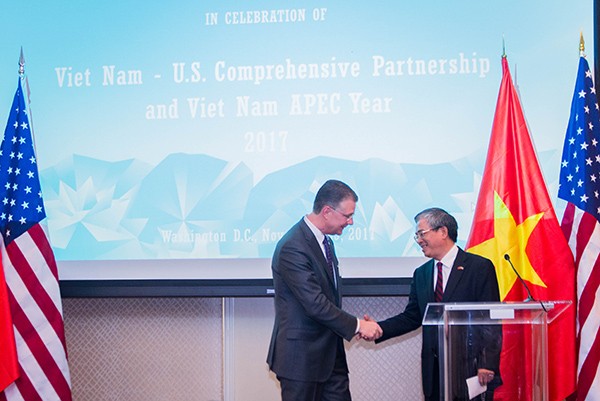 Chiêu đãi mừng quan hệ Việt – Mỹ và APEC Việt Nam - ảnh 2