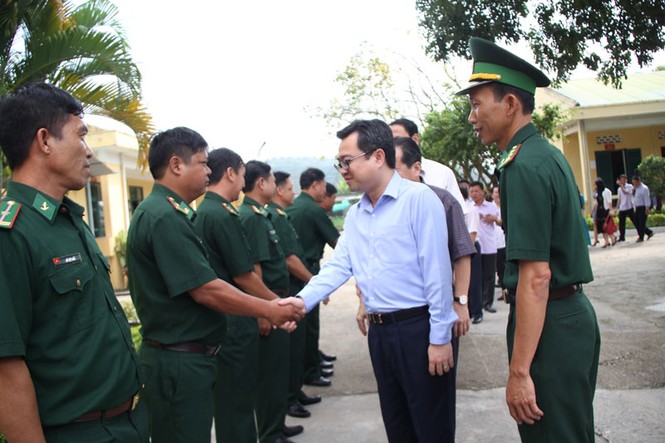 Bí thư Tỉnh ủy Kiên Giang thăm và chúc Tết tại Phú Quốc - ảnh 3