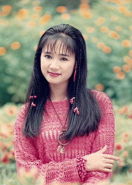 Thu Hà 'Lá ngọc cành vàng' vẫn đẹp rạng ngời dù đã ở tuổi 50 - ảnh 4
