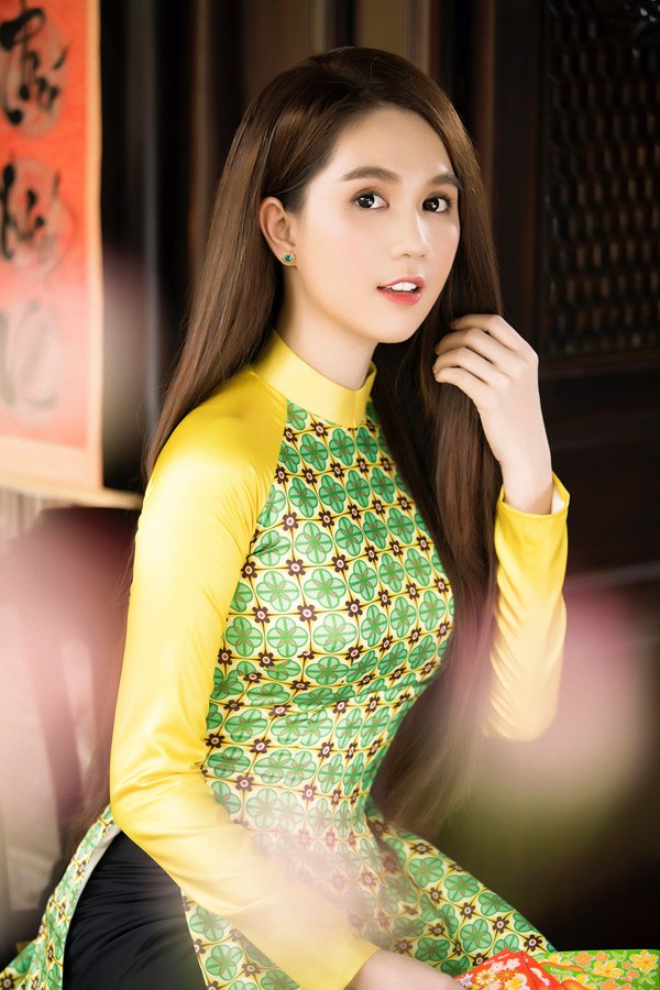 Ngọc Trinh, áo dài Tết - ảnh 7