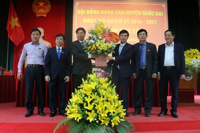 Kiện toàn nhân sự 11 địa phương - ảnh 1
