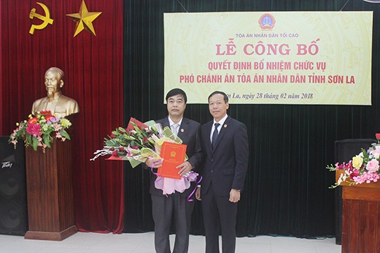 Kiện toàn nhân sự 11 địa phương - ảnh 10