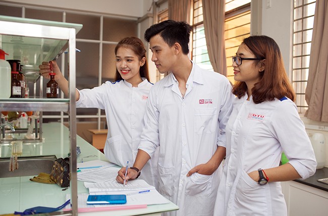 Duy Tân - Trường dân lập đầu tiên ở miền Trung dạy Công nghệ sinh học - ảnh 1