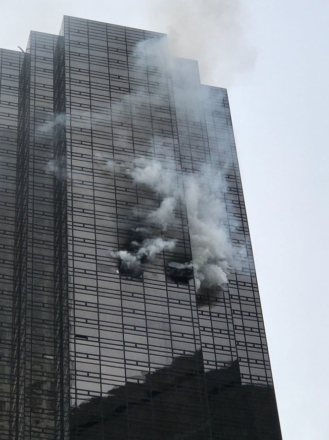 Vụ cháy Tháp Trump: Tầng 50 không có đầu phun nước tự động? - ảnh 2