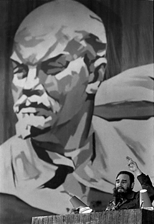 Sáu thập kỉ lãnh đạo đất nước Cuba của hai lãnh tụ Fidel - Raul Castro - ảnh 2