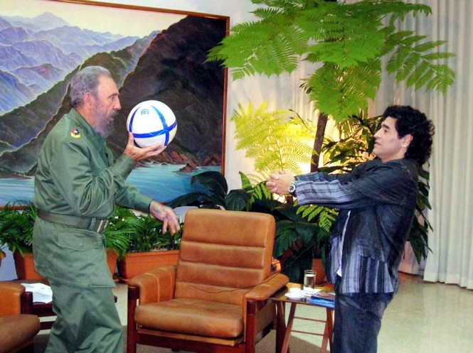 Sáu thập kỉ lãnh đạo đất nước Cuba của hai lãnh tụ Fidel - Raul Castro - ảnh 10