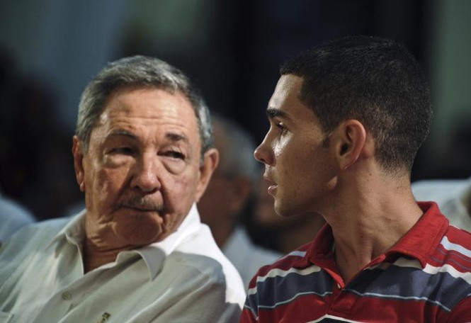 Sáu thập kỉ lãnh đạo đất nước Cuba của hai lãnh tụ Fidel - Raul Castro - ảnh 15
