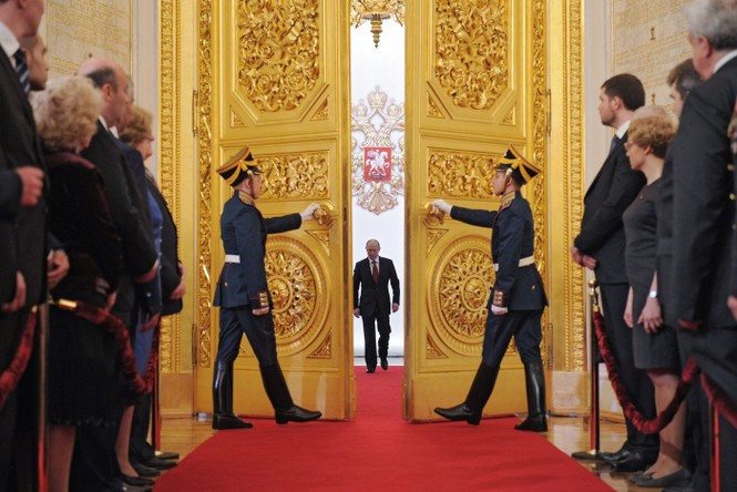 Loạt ảnh hiếm về 3 lần nhậm chức của Tổng thống Nga Putin - ảnh 8