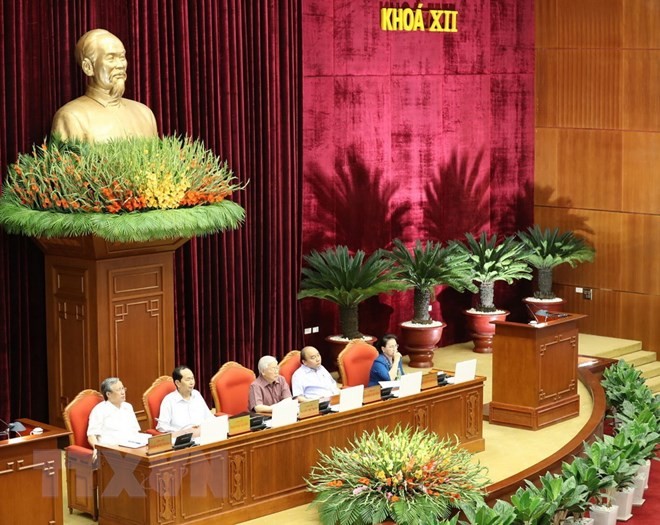 Công tác cán bộ chưa thực thi 'kỷ luật thép' - ảnh 1