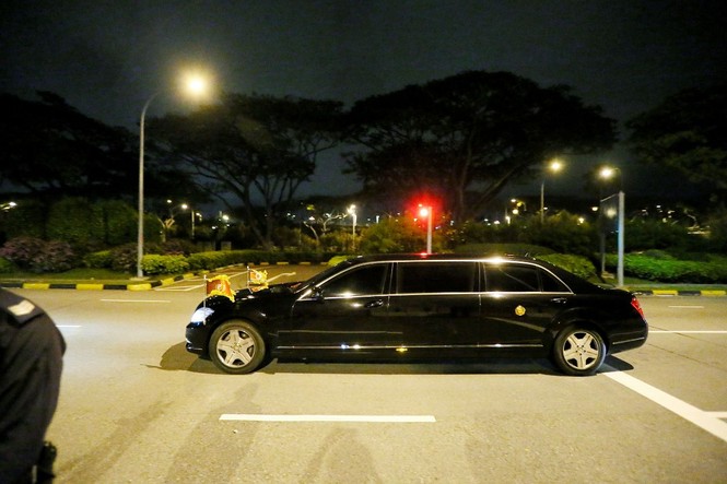 Chủ tịch Kim Jong-un rời Singapore, về nước bằng máy bay Trung Quốc - ảnh 1