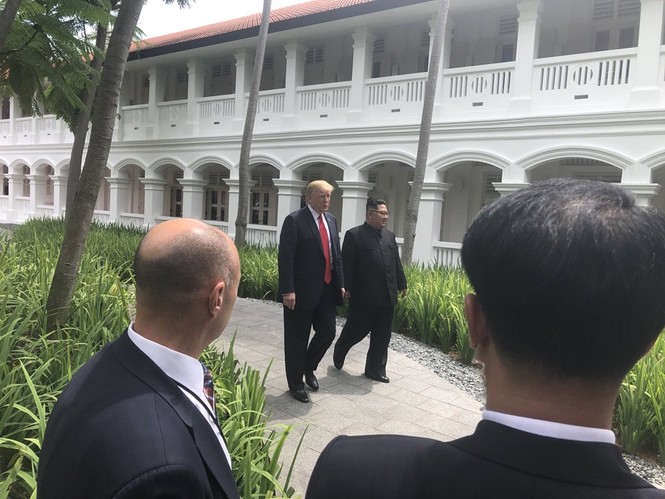 Ông Kim Jong-un: 'Thế giới ngỡ khoảnh khắc này như bộ phim viễn tưởng' - ảnh 9