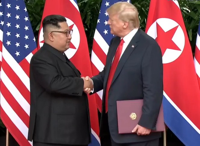 Ông Kim Jong-un: 'Thế giới ngỡ khoảnh khắc này như bộ phim viễn tưởng' - ảnh 7