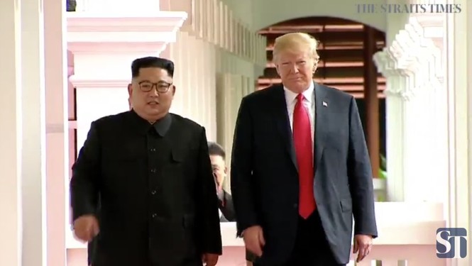Ông Kim Jong-un: 'Thế giới ngỡ khoảnh khắc này như bộ phim viễn tưởng' - ảnh 26