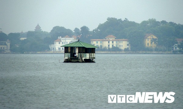 Giải mã bí ẩn về những ngôi mộ cổ thoắt ẩn thoắt hiện giữa sương khói Hồ Tây - ảnh 1
