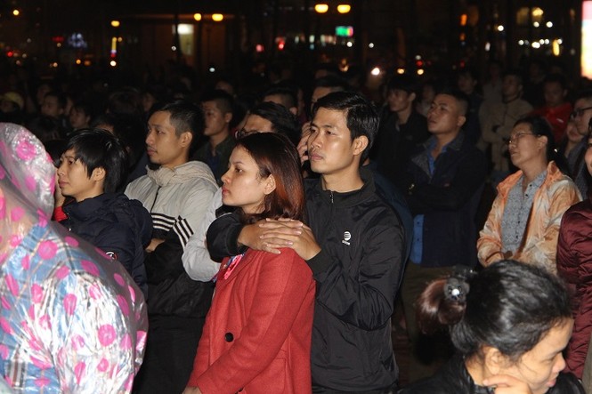 Giới trẻ Đà Thành cuồng nhiệt đếm ngược chào năm mới - ảnh 8
