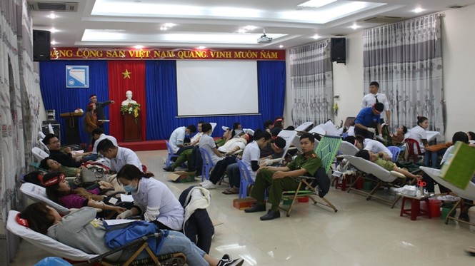 Hơn 1000 bạn trẻ Đà Nẵng hào hứng tham gia Chủ Nhật Đỏ - ảnh 7