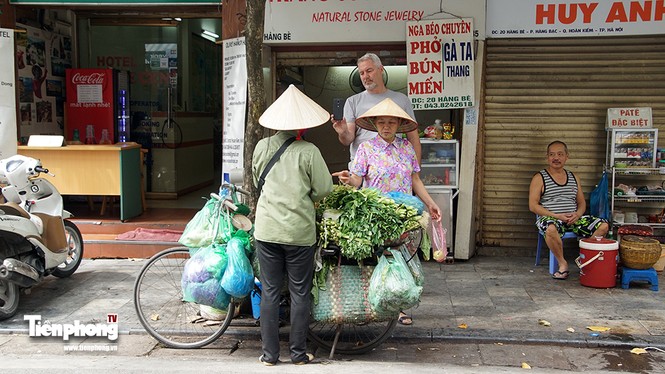 Hà Nội sẽ không còn hoa quả bán rong? - ảnh 10