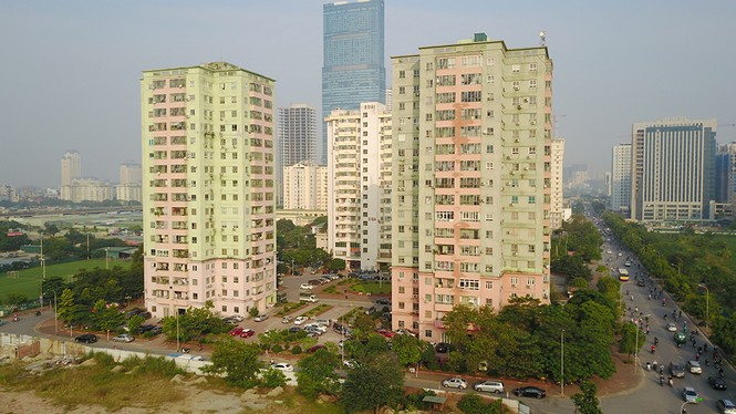 Sân thượng trồng rau, tầng một chứa rác ở khu tái định cư Nam Trung Yên - ảnh 4