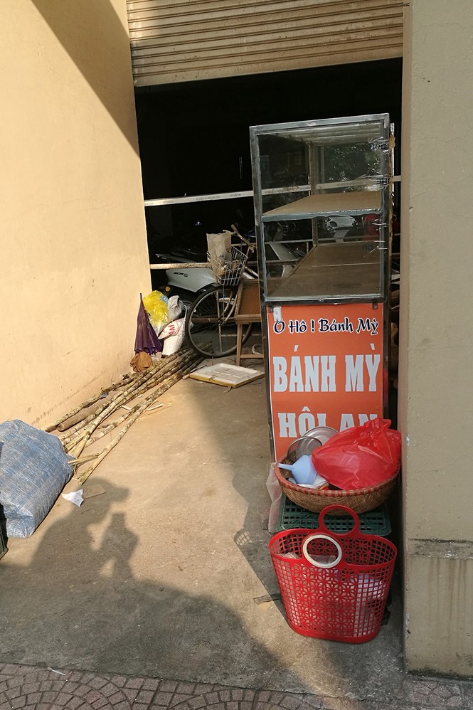 Sân thượng trồng rau, tầng một chứa rác ở khu tái định cư Nam Trung Yên - ảnh 13