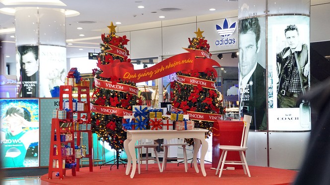 Không khí Noel tràn ngập phố phường Hà Nội - ảnh 7