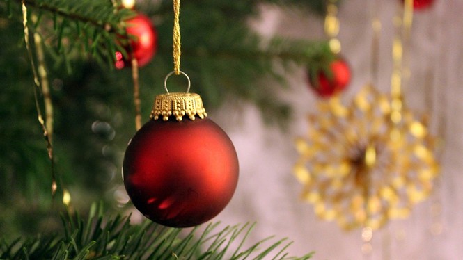 Không khí Noel tràn ngập phố phường Hà Nội - ảnh 13