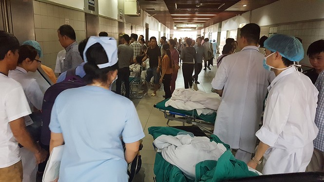 Ghé thăm những bệnh viện ở Hà Nội ngày nắng nóng như đổ lửa - ảnh 10