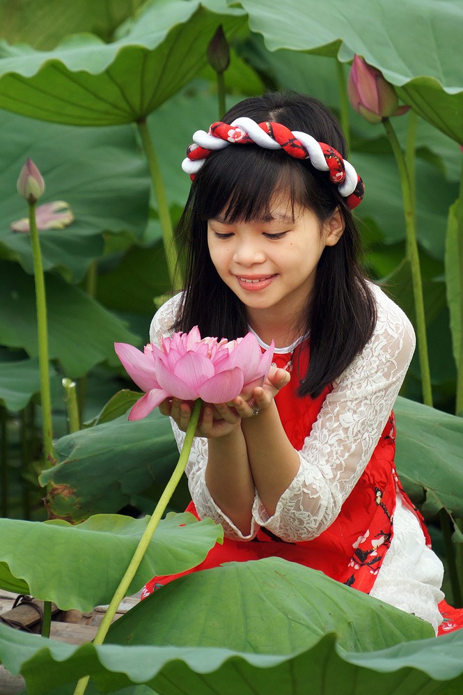 Ăn theo mùa sen Hồ Tây, kiếm tiền triệu mỗi ngày - ảnh 13