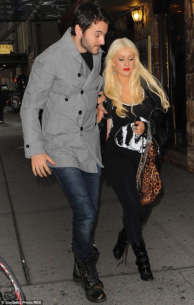 Christina Aguilera có bầu với bạn trai mới - ảnh 5