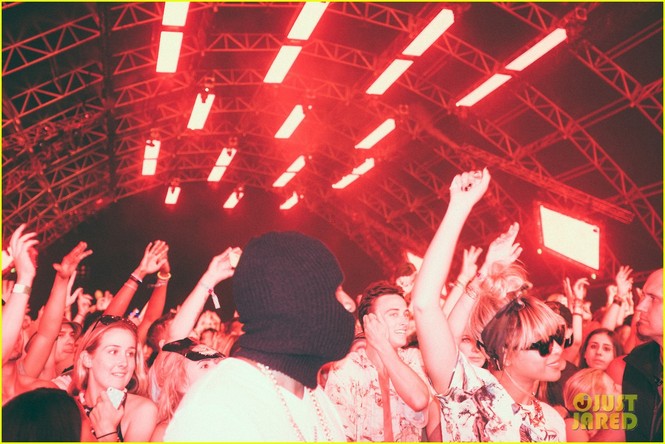 Beyonce 'thác loạn' cùng chồng tại lễ hội âm nhạc Coachella - ảnh 6